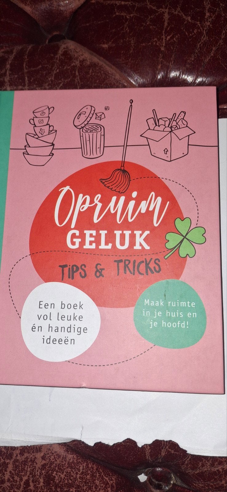 Opruim Geluk: Tips & Tricks voor een opgeruimd huis, Boeken, Ophalen of Verzenden, Zo goed als nieuw, Overige onderwerpen, Onbekend
