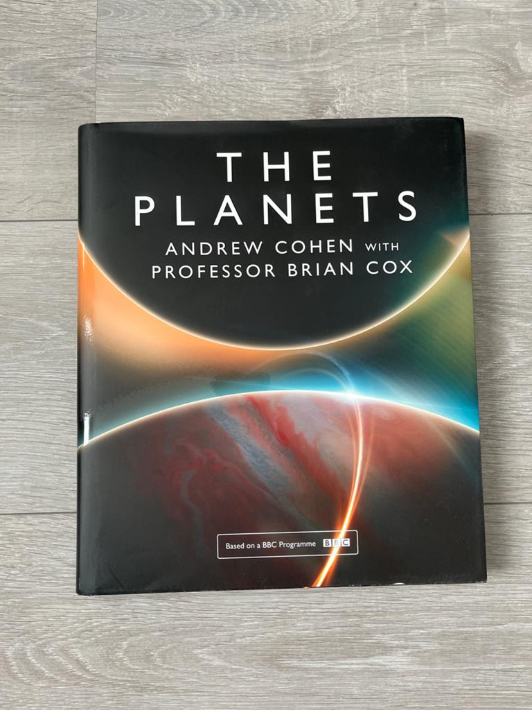 The Planets - Andrew Cohen & Brian Cox (BBC), Ophalen of Verzenden, Zo goed als nieuw, Overige onderwerpen