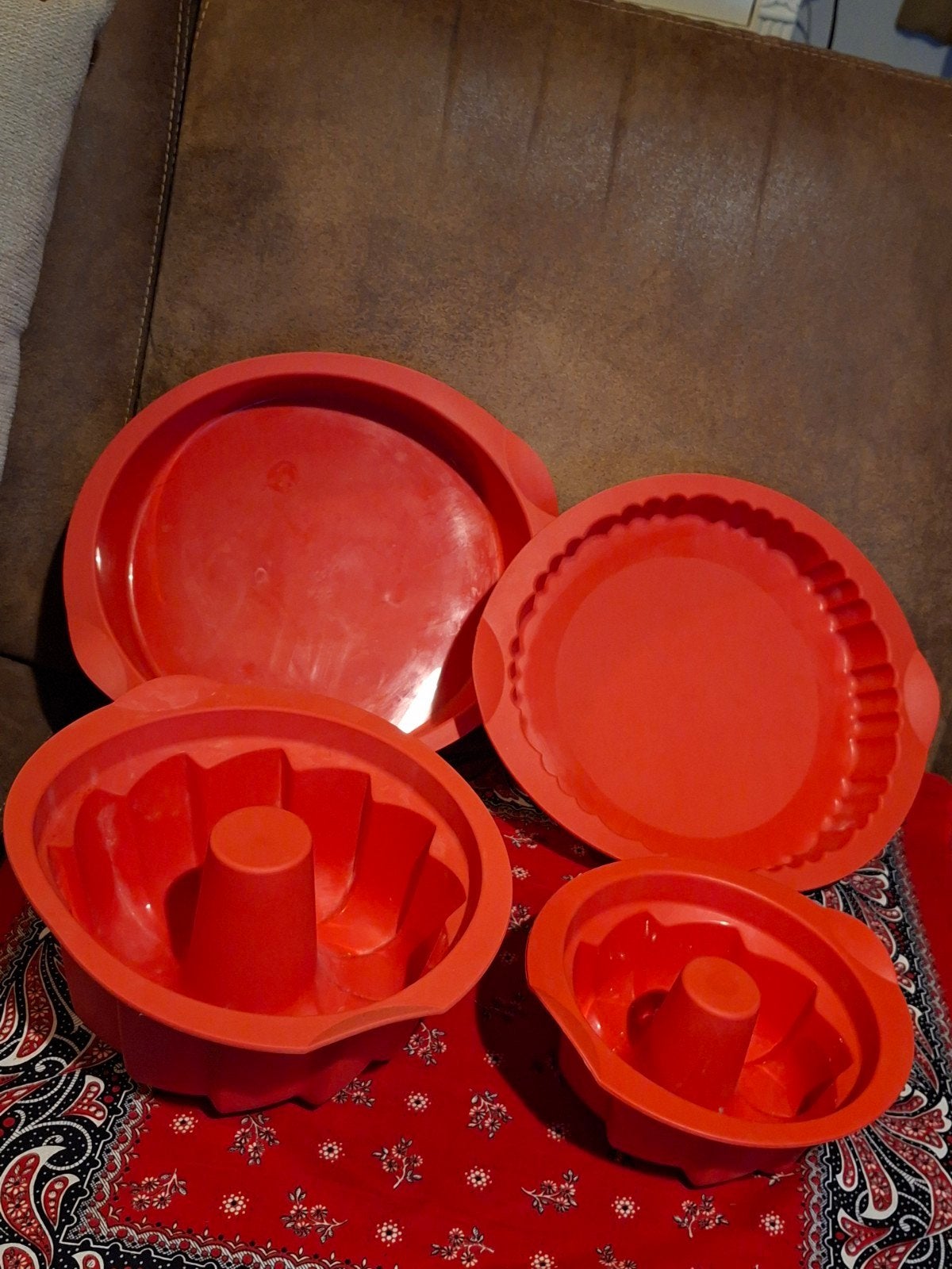 tupperware bakvormen rood tulband taart, Ophalen of Verzenden, Zo goed als nieuw, Rood, Overige typen