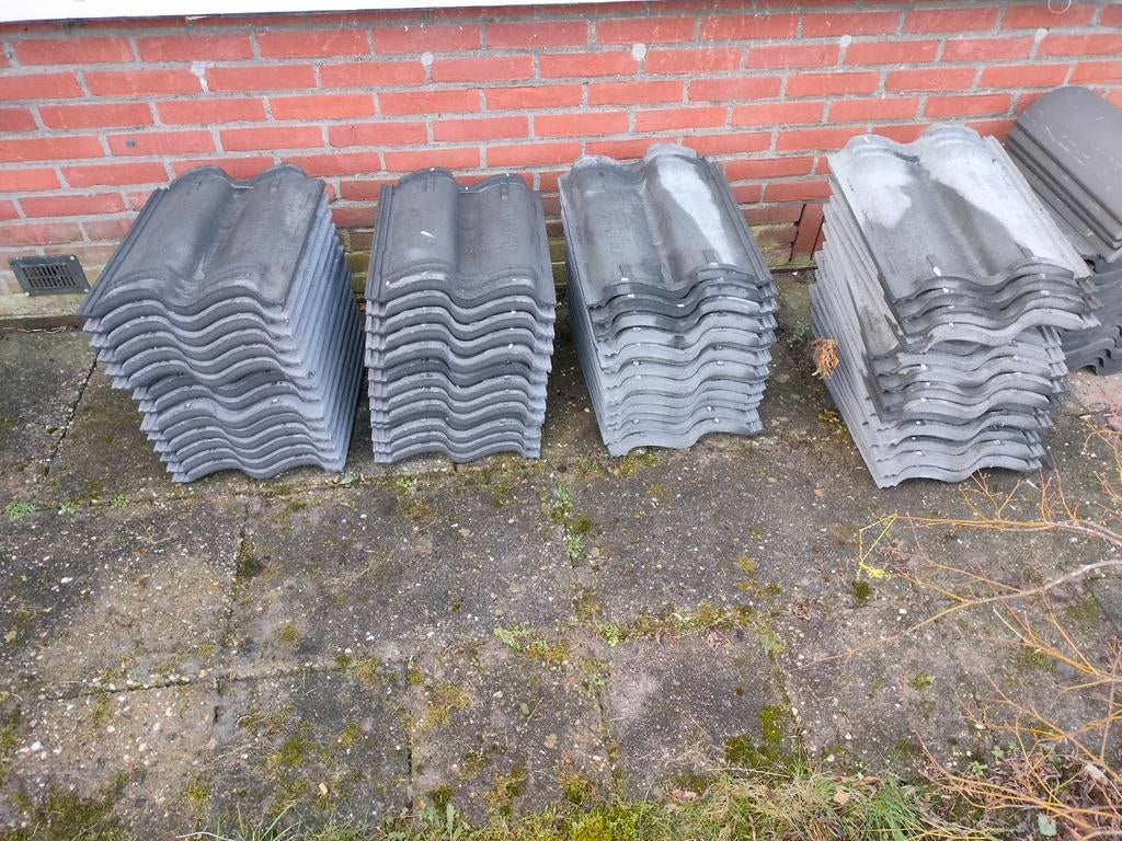 Nieuwe antraciete monier dakpannen, Doe-het-zelf en Verbouw, Dakpannen en Dakbedekking, Ophalen, Steen of Klei, Zwart, Nieuw