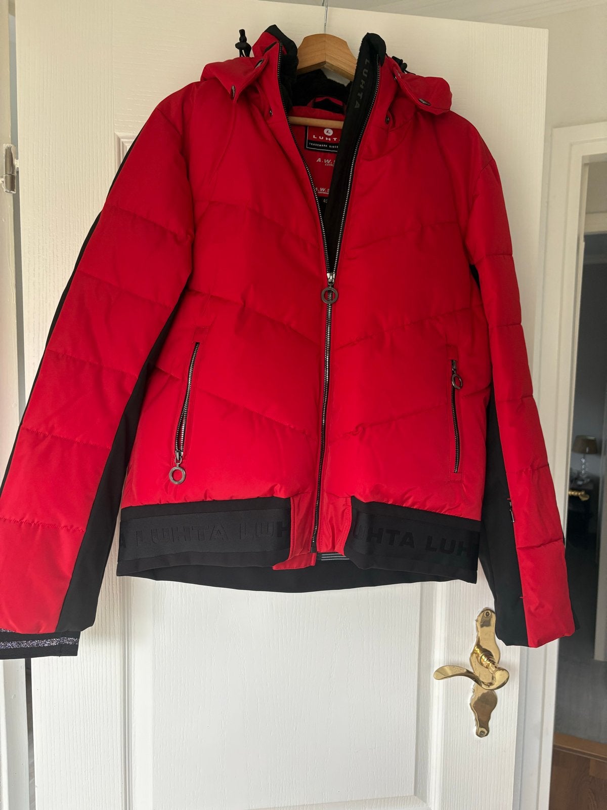 Luhta A.W.S. Ski winterjas rood maat 42, Ophalen of Verzenden, Nieuw, Maat 42/44 (L), Rood