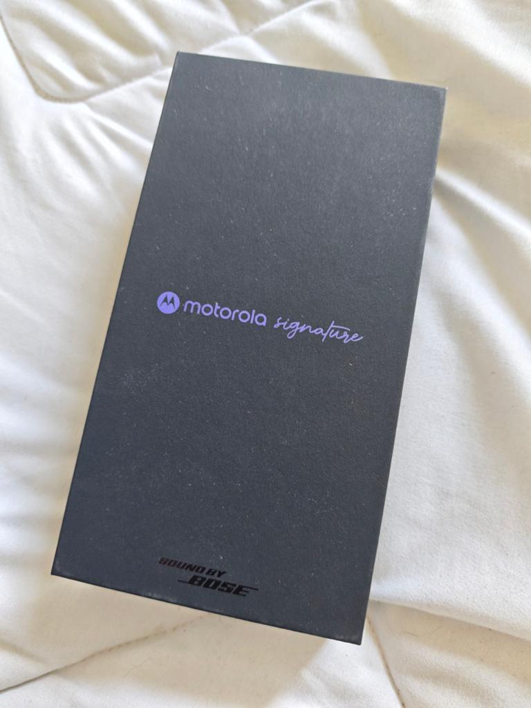 Motorola Signature 512GB Pantone Carbon Dark Blue NIEUW, Overige modellen, Blauw, Touchscreen, Nieuw