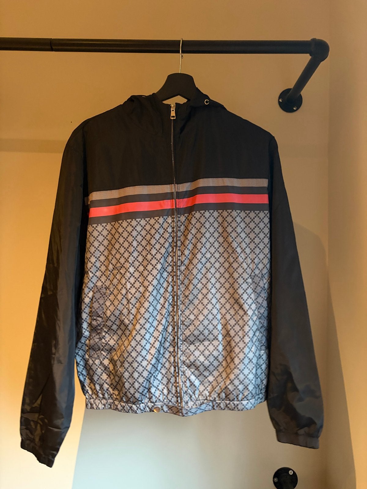 Gucci Windjack met Monogram Patroon en Strepen, Ophalen of Verzenden, Zo goed als nieuw, Overige maten, Zwart
