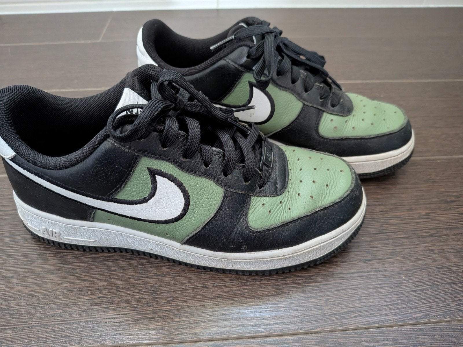 Nike Air Force 1 Sneakers Zwart/Groen, Ophalen of Verzenden, Gedragen, Zwart, Sneakers of Gympen