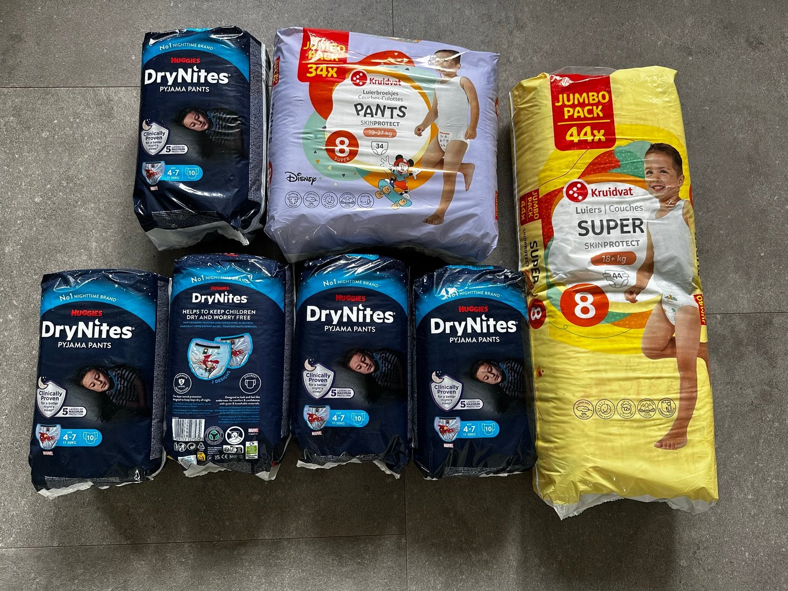 Nieuwe luiers en luierbroekjes: Huggies DryNites & Kruidvat, Ophalen, Nieuw