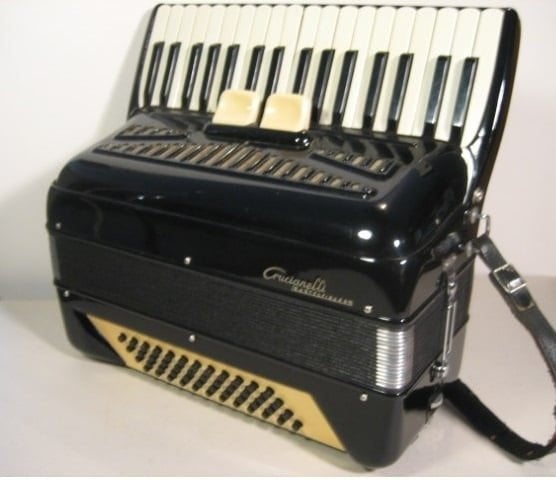 Accordeon Castelfidardo Crudanelli met opbergkoffer, Overige merken, 48-bas, Met koffer, Zo goed als nieuw