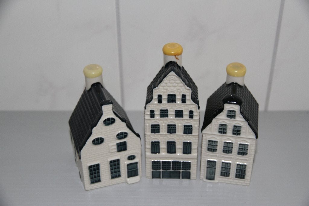 KLM huisjes -Friesland- nummers 39-41-51, Verzamelen, Ophalen of Verzenden, Zo goed als nieuw, 41 t/m 60, Gevuld