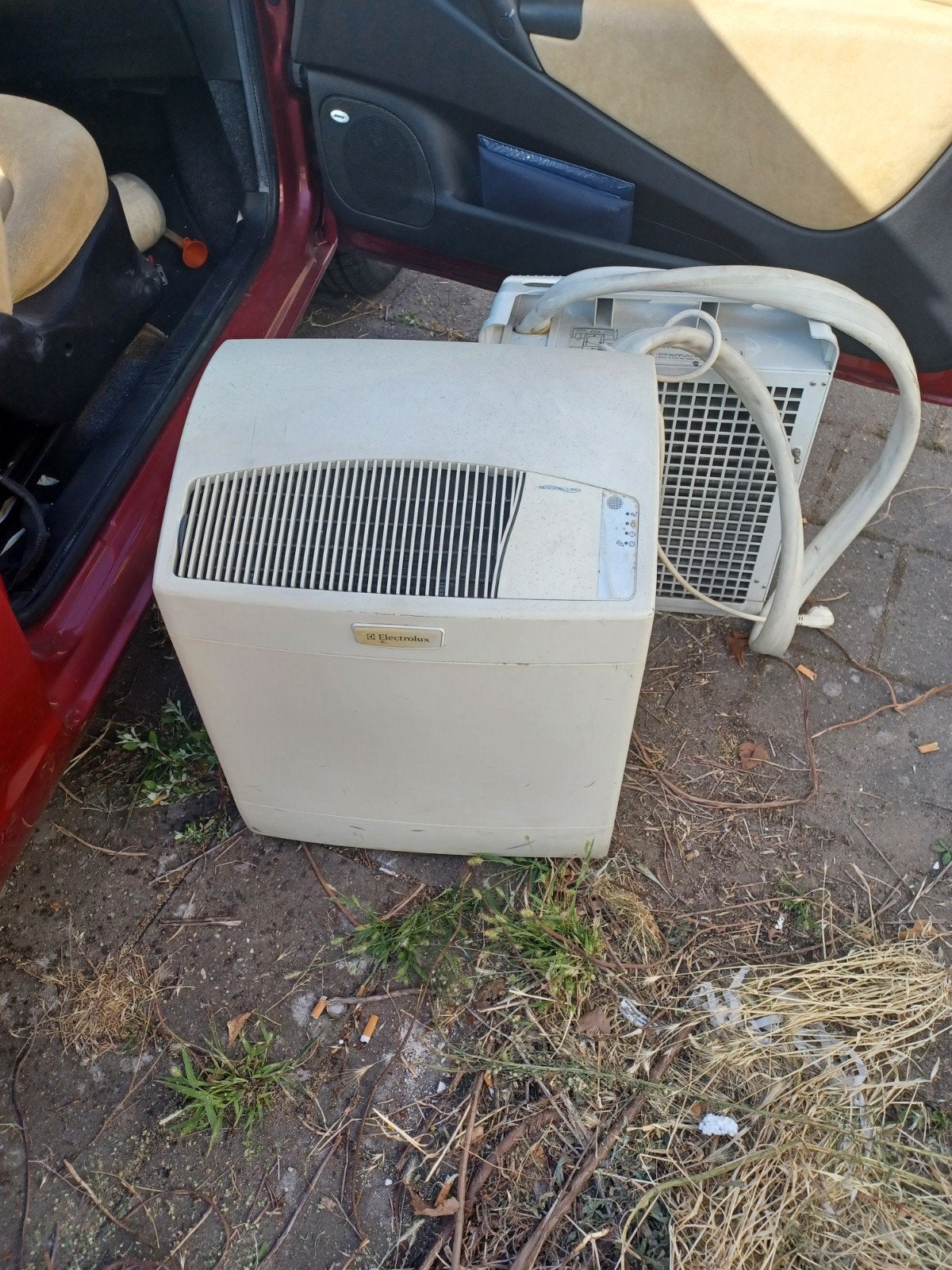 Werkende Electrolux mobiele airco (mist afstandsbediening), Ophalen, Gebruikt, Minder dan 60 m³, Koelen en Ontvochtigen