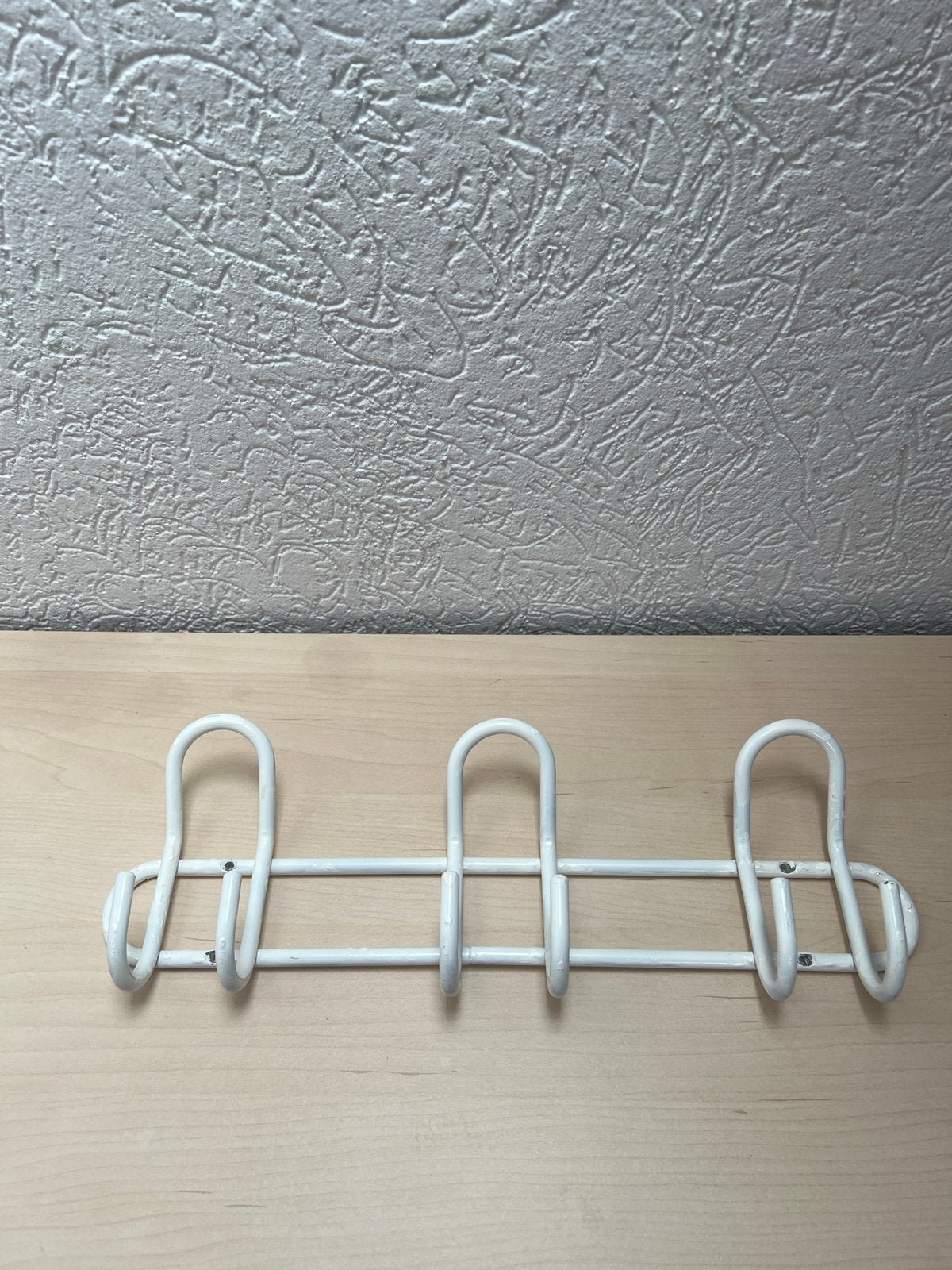 Witte metalen wandkapstok met 6 haken, Wandkapstok, Ophalen of Verzenden, Zo goed als nieuw, Minder dan 100 cm