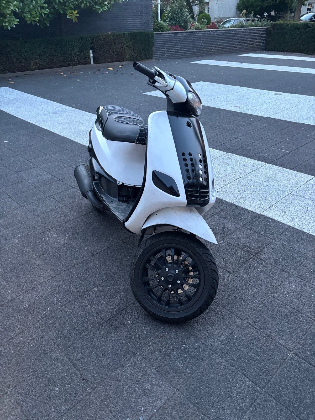 Piaggio Zip Type 3 125cc, Ophalen of Verzenden, Gebruikt, Benzine, Zip