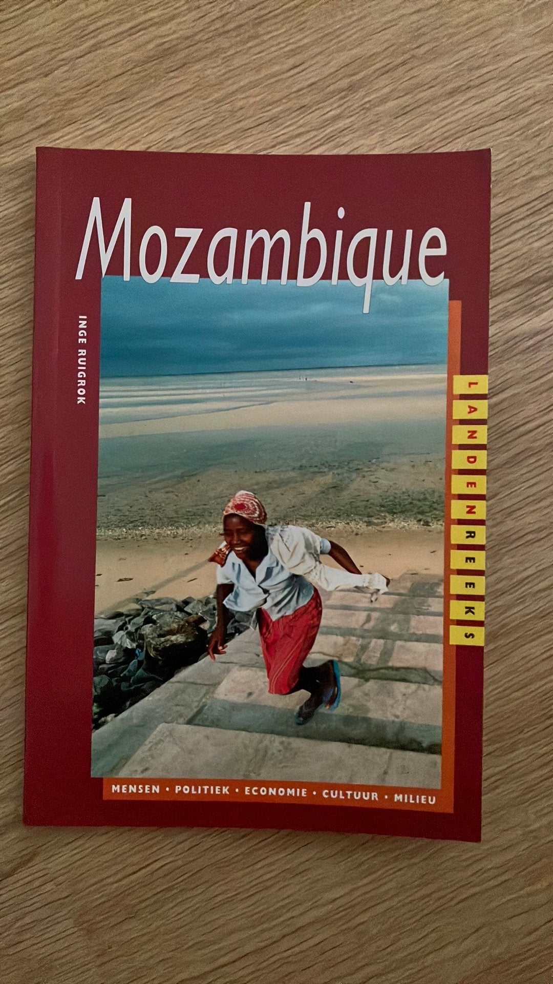 I. Ruigrok - Mozambique, Afrika, I. Ruigrok, Ophalen of Verzenden, Reisgids of -boek