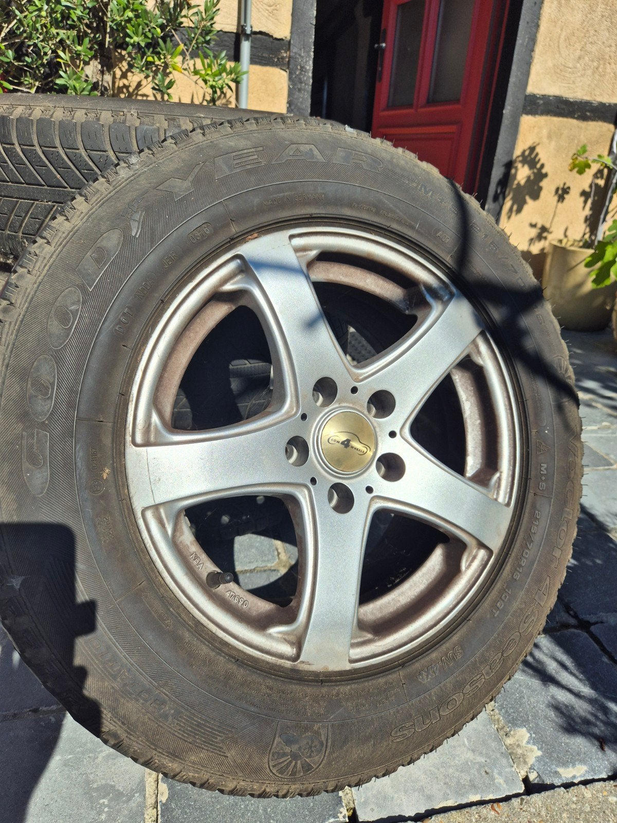 Winterbanden met velgen voor Toyota Rav4 III (2006-2012), Ophalen, Gebruikt, Banden en Velgen, 17 inch