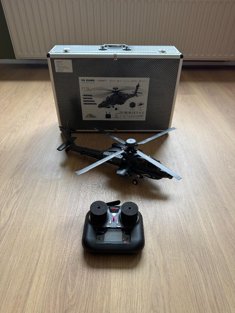 Apache Helikopter, Hobby en Vrije tijd, Ophalen of Verzenden, Zo goed als nieuw