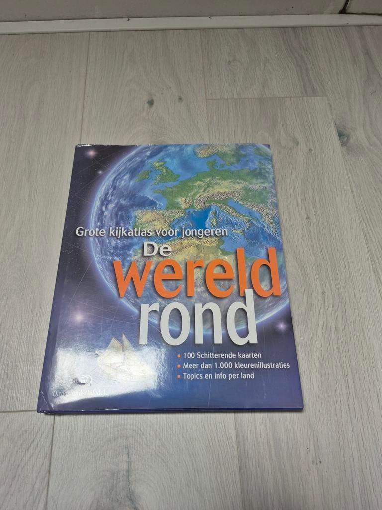 De wereld rond, Boeken, Ophalen of Verzenden, Gelezen