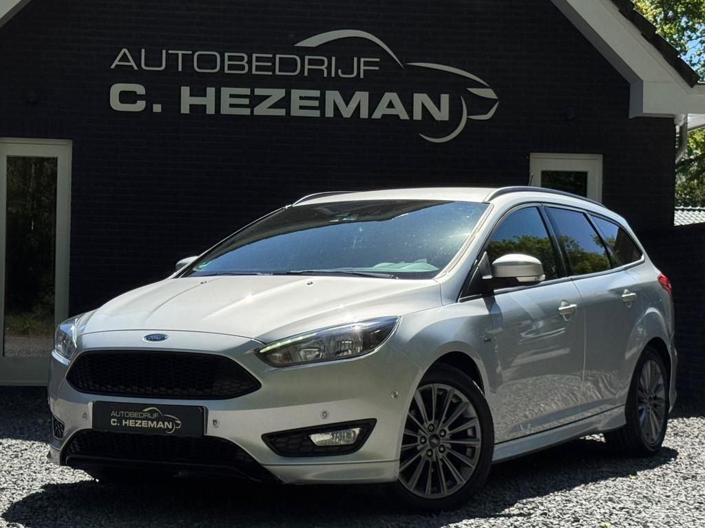 Ford Focus Wagon 1.0 140PK ST-Line 1e eigenaar DealerOH Navi, Stof, Gebruikt, Zwart, Origineel Nederlands