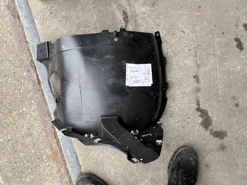 wielkuip arteon r-line linksvoor 3g8805911j, Gebruikt, Duitsland, Volkswagen, Voor