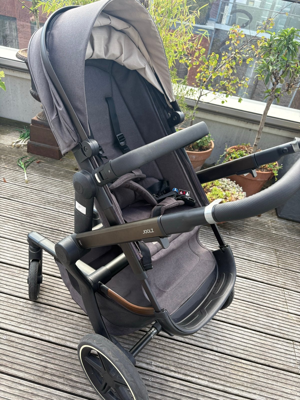 Joolz Day+ 2-in-1 kinderwagen - Stone Grey, Kinderen en Baby's, Kinderwagens en Combinaties, Gebruikt, Combiwagen, Met reiswieg