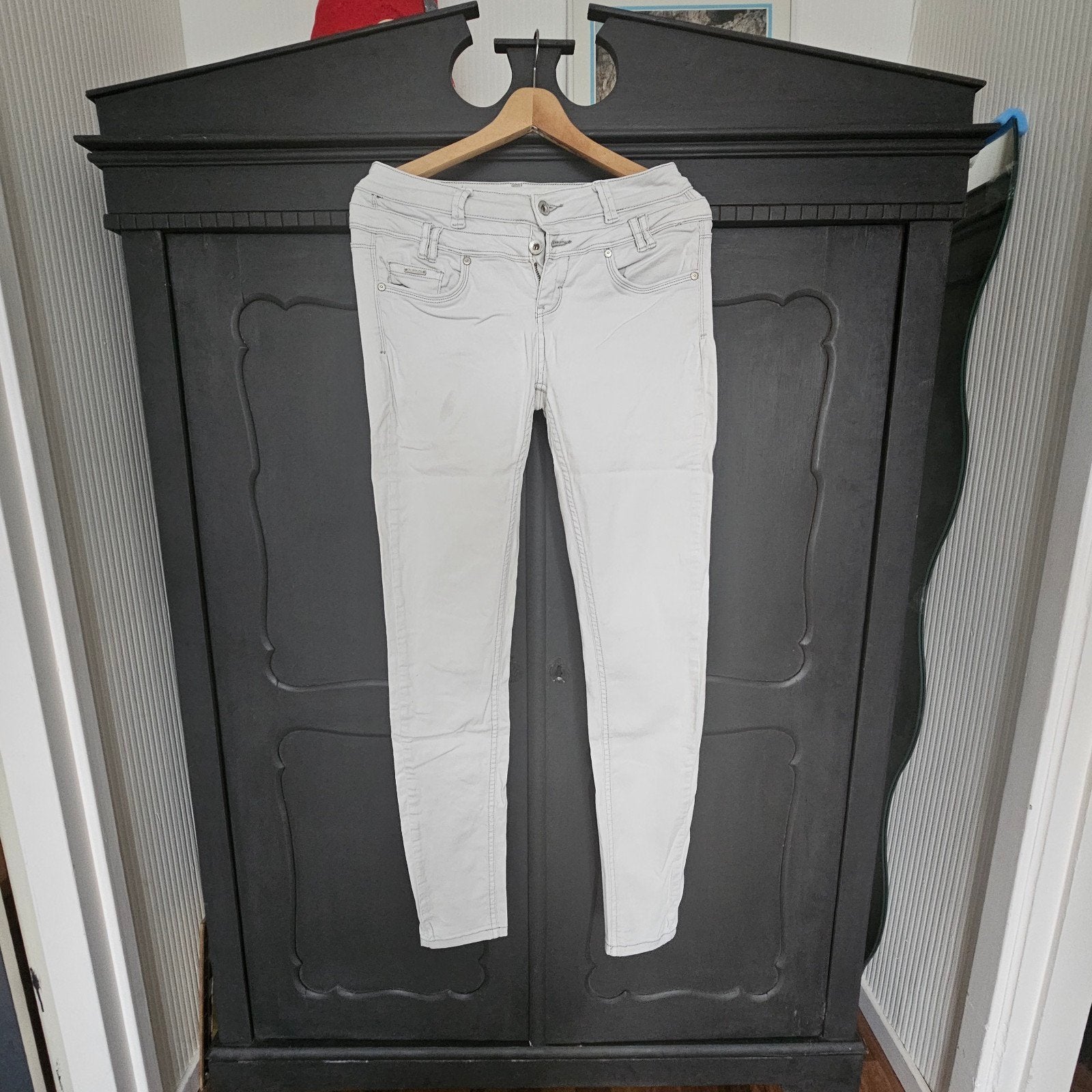 IL DOLCE Jeans - naturel met meerdere knopen en mooie boord, Wit, Ophalen of Verzenden, W28 - W29 (confectie 36), IL DOLCE