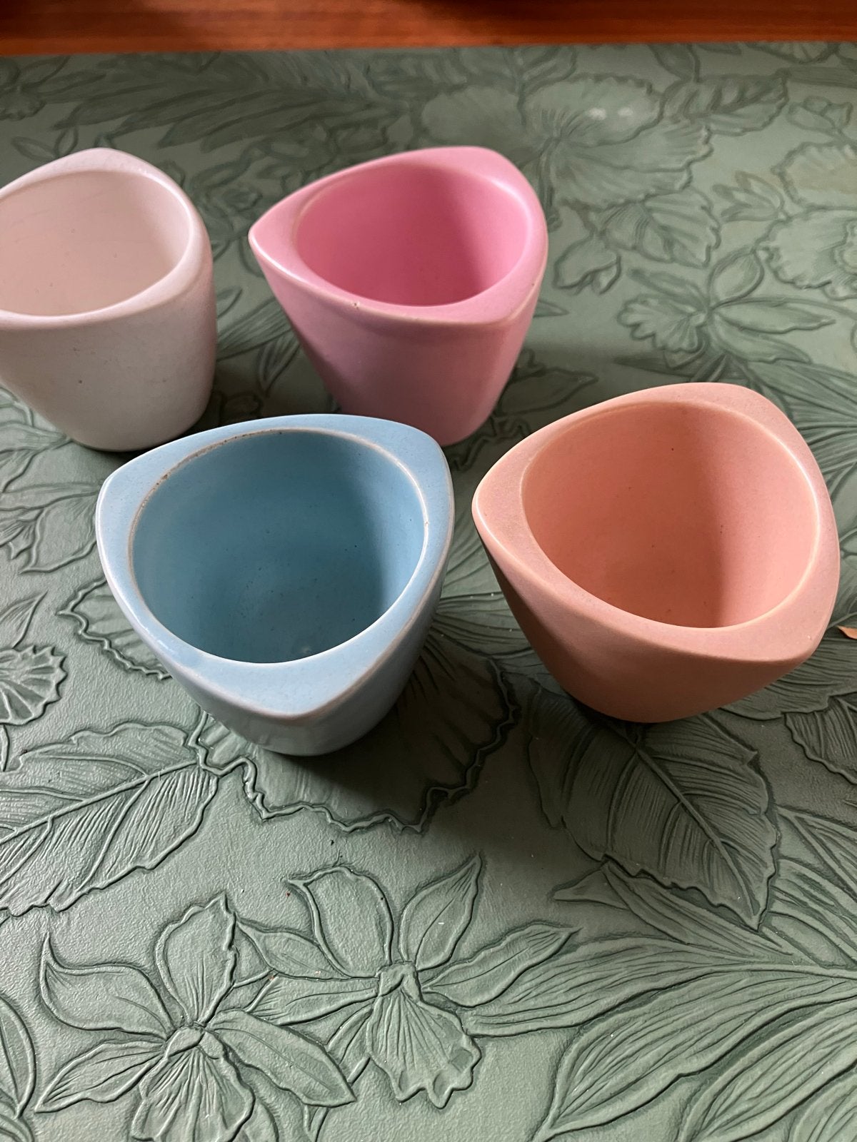 4 Flora Gouda eierdopjes uit de jaren '60, Antiek en Kunst, Antiek | Keramiek en Aardewerk, Ophalen of Verzenden