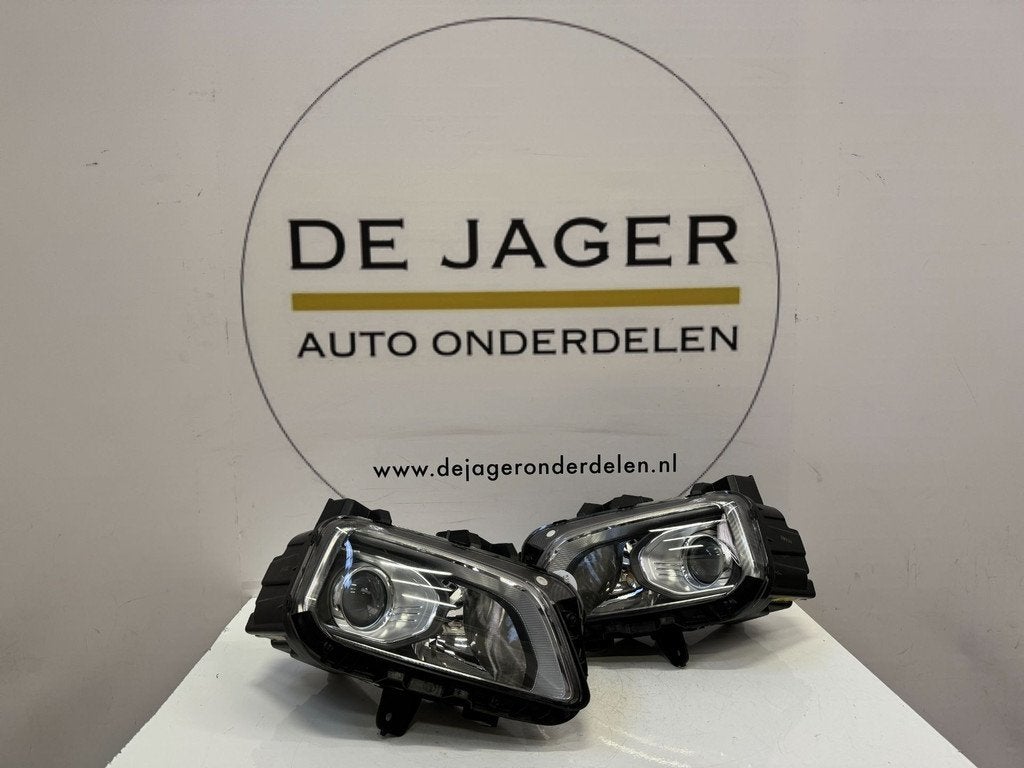 HYUNDAI KONA KOPLAMPEN SET 92102J9000 92101J9000, Gebruikt, Heolleung-ro 12
06797  Seoul, Ophalen of Verzenden, Info@hyundai.com
