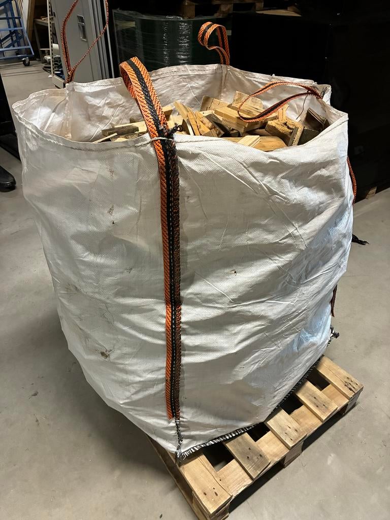 Big bag vol gezaagd pallethout droog, Tuin en Terras, Haardhout, Minder dan 3 m³, Ophalen, Overige houtsoorten, Blokken