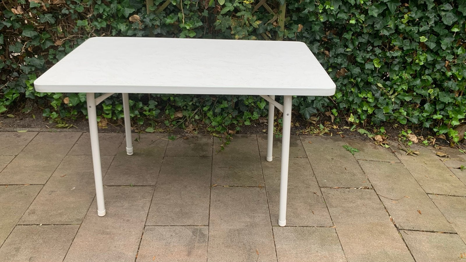 Sieger tuintafel of campingtafel.- Wit, 115x70 cm, Ophalen, Gebruikt, Rechthoekig, Metaal