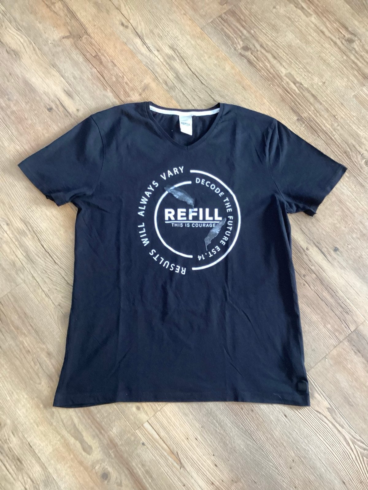 Zwart Refill heren T-shirt - Maat XL, Ophalen of Verzenden, Gedragen, Maat 56/58 (XL), Zwart