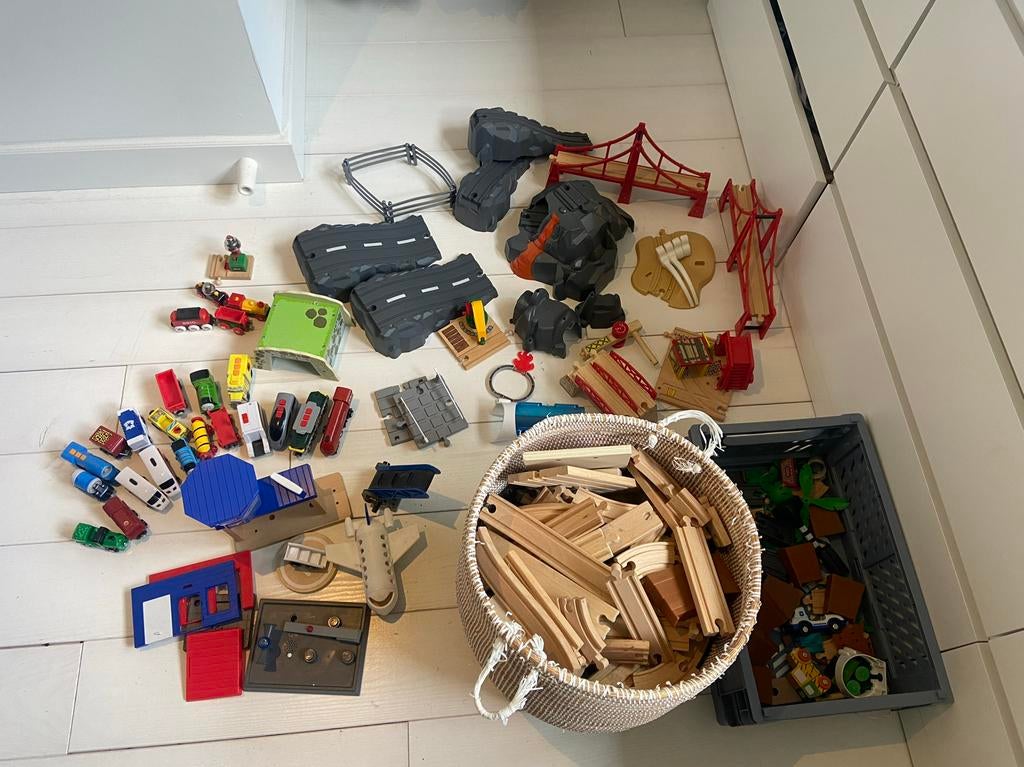 Grote houten treinbaan: Brio, Lidl, Dino & Vliegveld, Ophalen, Gebruikt