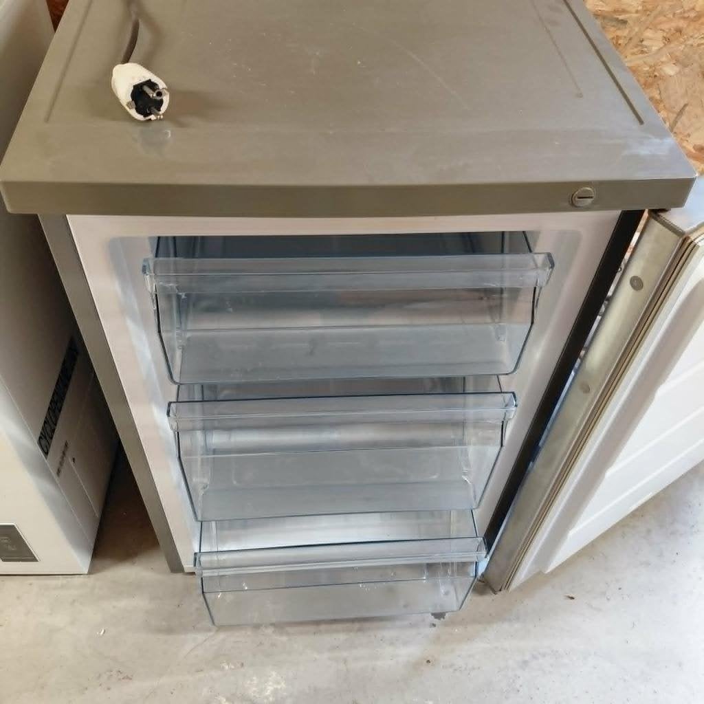 nette kenwood vriezer, Witgoed en Apparatuur, Vriezers en Diepvrieskisten, Ophalen, Vrieskist, Gebruikt, Minder dan 60 cm