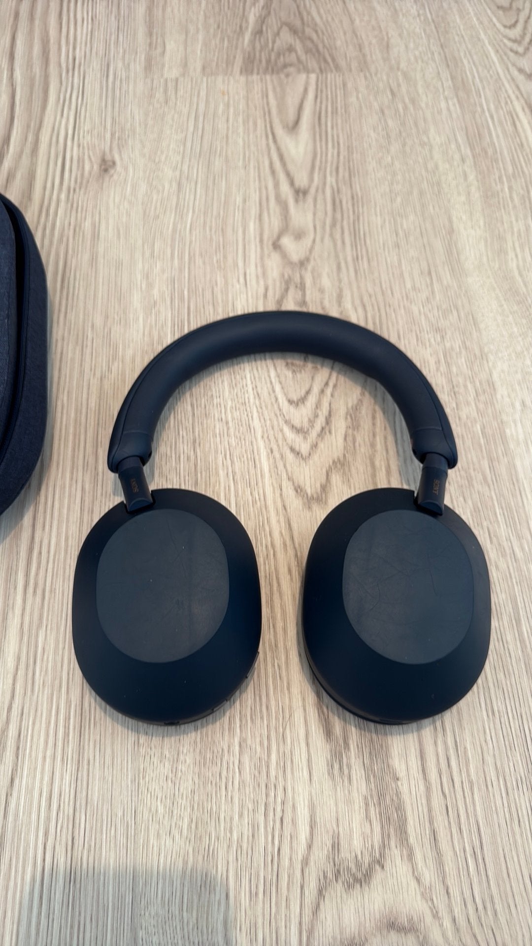 Sony WH-1000XM5
