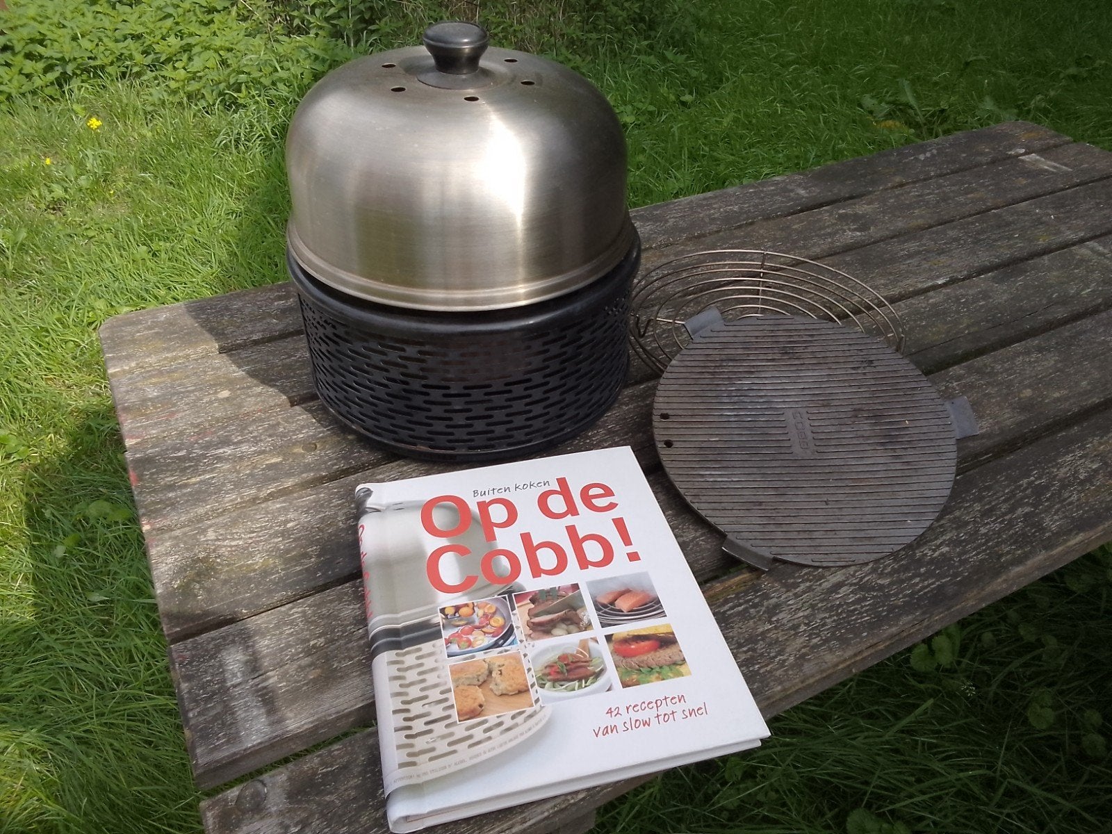 Cobb tafelbarbeque, Ophalen, Gebruikt, Cobb, Met accessoires