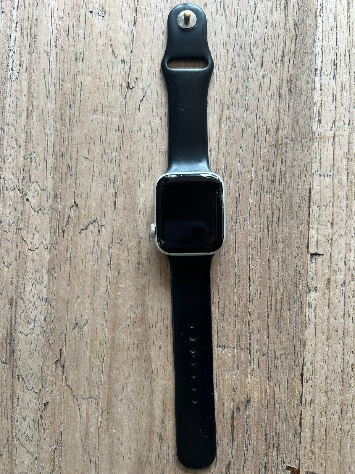 Apple Watch Series 6 - Scherm gebarsten, werkt perfect, IOS, Ophalen of Verzenden, Waterdicht, Zilver