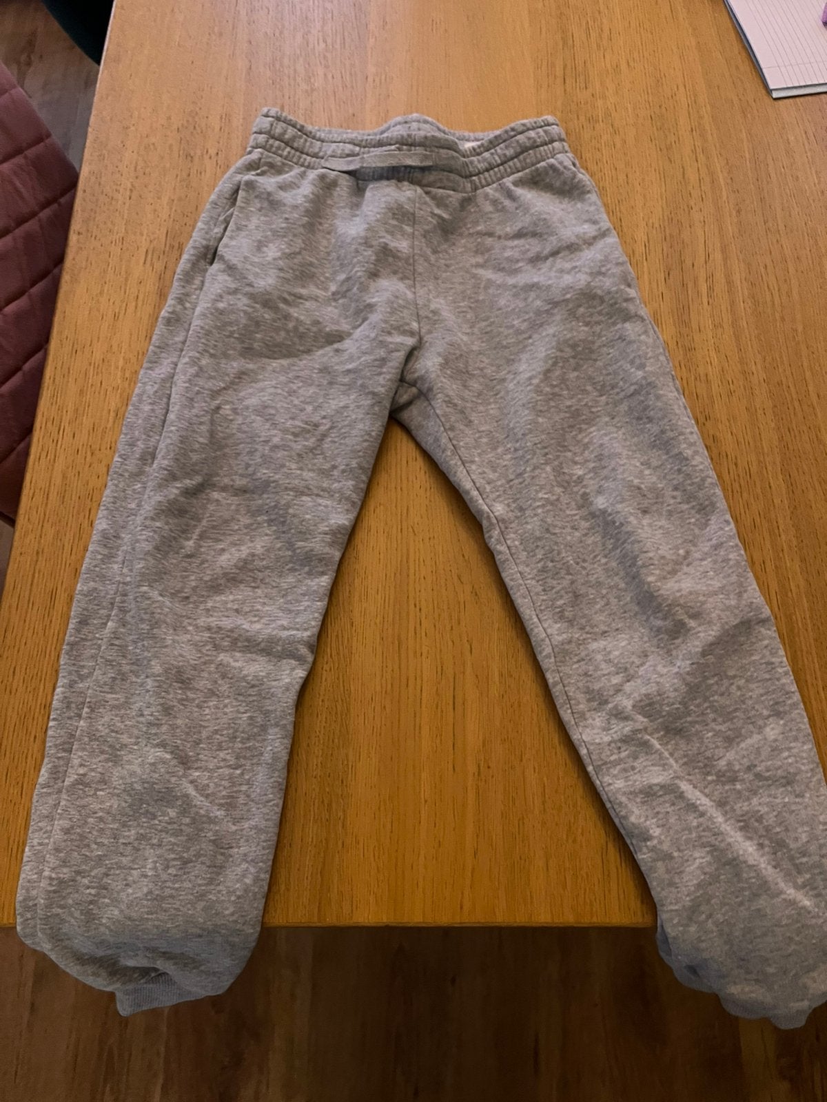Joggingbroeken H&M maat 134, Kinderen en Baby's, Kinderkleding | Maat 134, Ophalen of Verzenden, Zo goed als nieuw, Meisje, Jurk of Rok