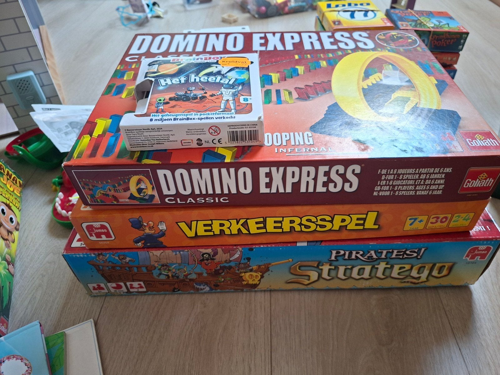 Bordspellen:Domino Express,Verkeersspel,Stratego, Banana J, Vijf spelers of meer, Ophalen, Gebruikt
