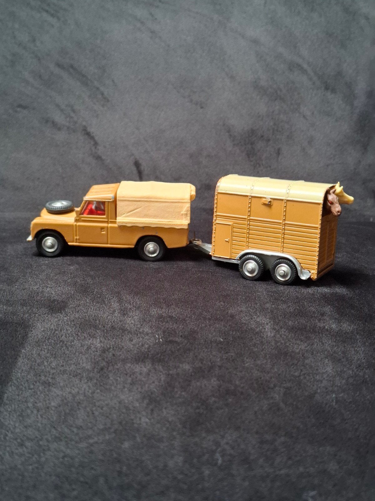 Corgi Toys Land Rover Rice Pony Trailer bruin, Ophalen of Verzenden, Auto