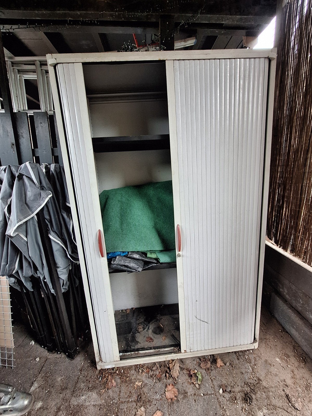 Archiefkast 121 breed 198 hoog 46 diep, Huis en Inrichting, Kasten | Roldeurkasten en Archiefkasten, Ophalen, Gebruikt, 100 tot 150 cm