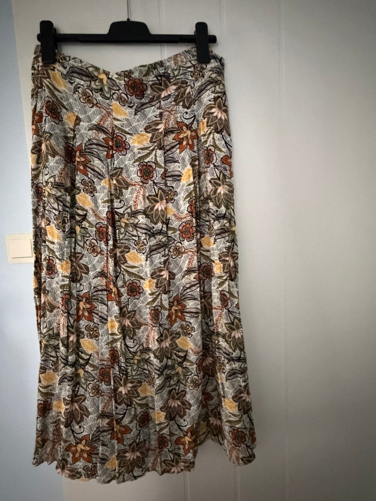 Gebloemde rok, Overige kleuren, Maat 42/44 (L), Ophalen of Verzenden, Zo goed als nieuw