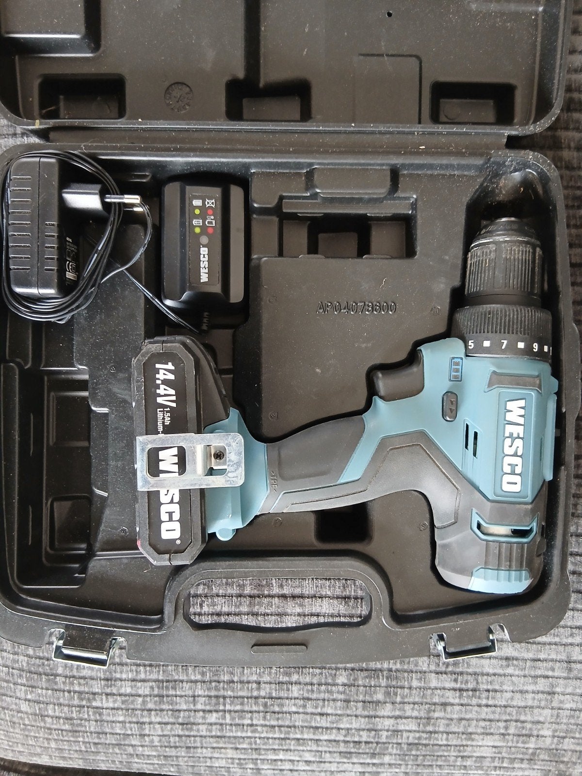 Wesco Accuboormachine met oplader en koffer, Gebruikt, Variabele snelheid, Ophalen of Verzenden, Boor- en Schroefmachine