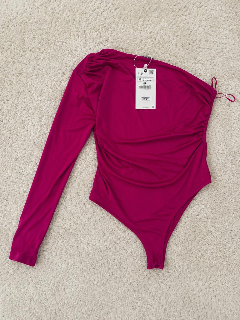 Nieuwe roze Zara body met lange mouw - Maat M, Kleding | Dames, Ondergoed en Lingerie, Ophalen of Verzenden, Roze