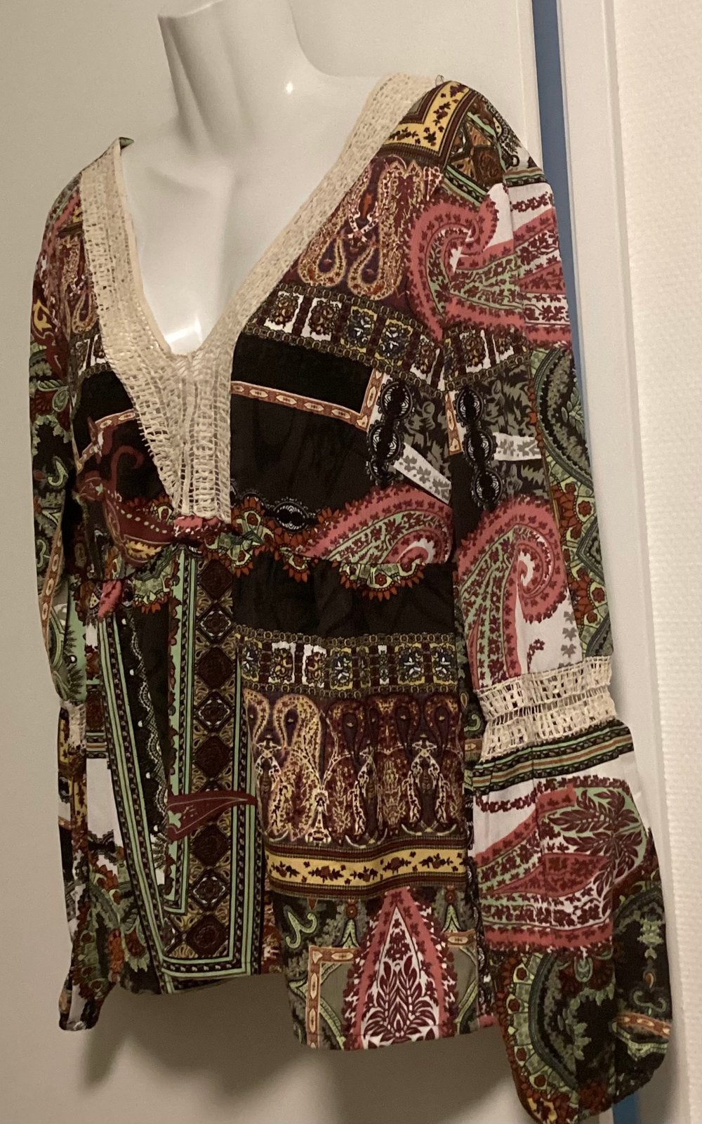NIEUWE IBIZA STYLE BLOUSE!maat 40, Ophalen of Verzenden, Nieuw, Maat 38/40 (M), Overige kleuren