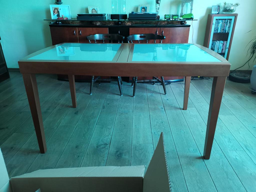 Ophalen. Uitschuifbare  Eettafel met Melkglasplaten, Ophalen