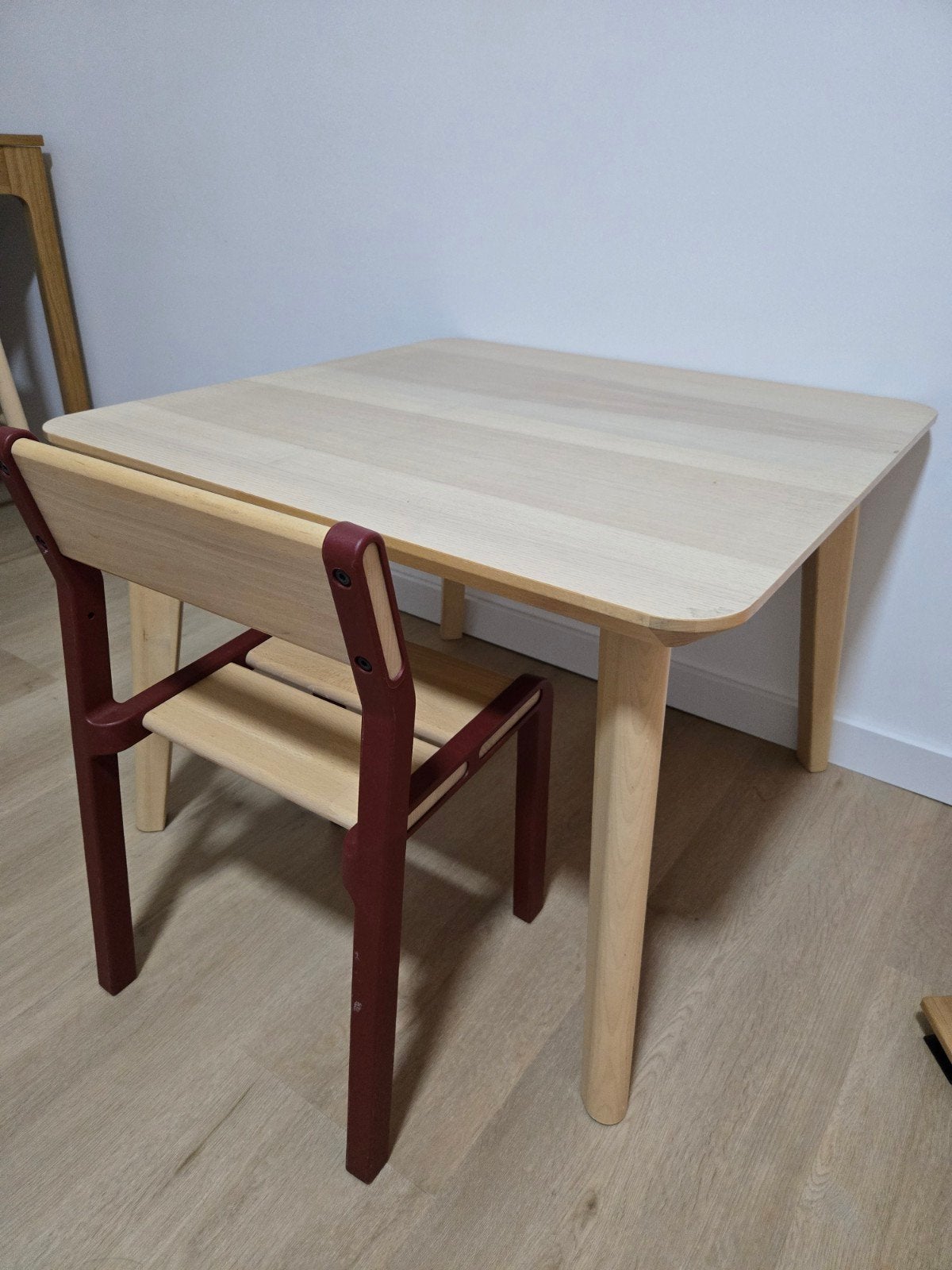 IKEA Lisabo tafel en kind stoel - Houten set voor kinderen, Ophalen, Zo goed als nieuw, Tafel(s) en Stoel(en)