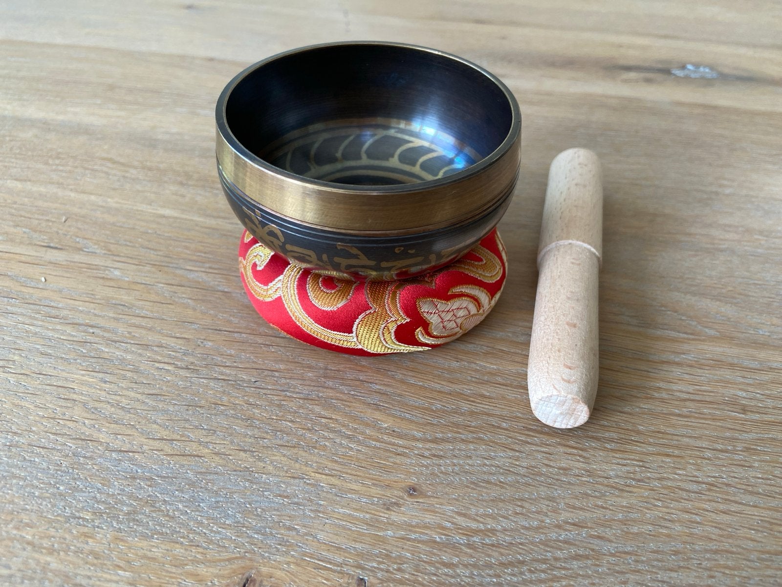 8cm Bruine Klankschaal met Klopper en Kussen, Ophalen of Verzenden, Nieuw, Yoga-accessoire