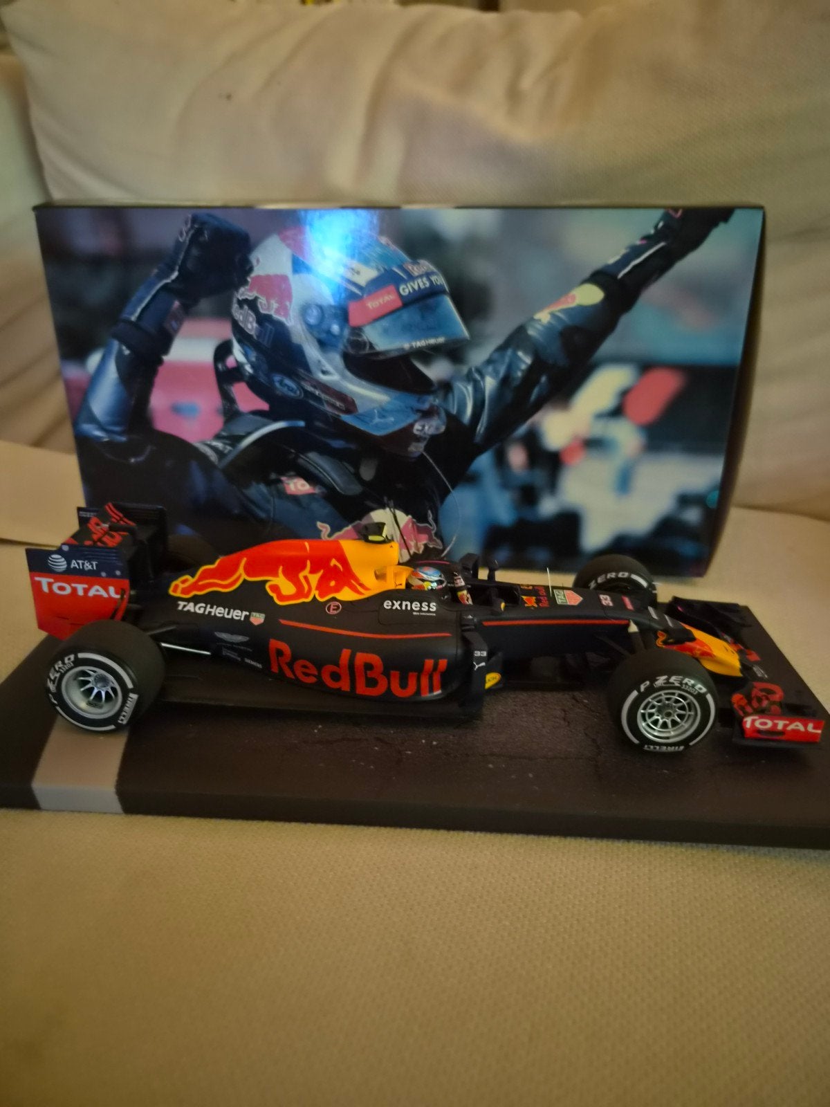 Max Verstappen RB12 Spanje 2016 Minichamps 1/18 webshop, Ophalen of Verzenden, Zo goed als nieuw, MiniChamps
