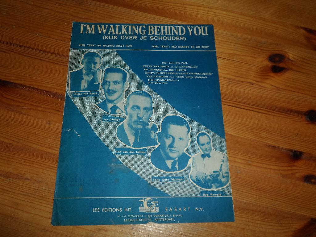 I'm walking behind you - billy reid, Muziek en Instrumenten, Bladmuziek, Gebruikt, Gitaar, Ophalen of Verzenden, Artiest of Componist