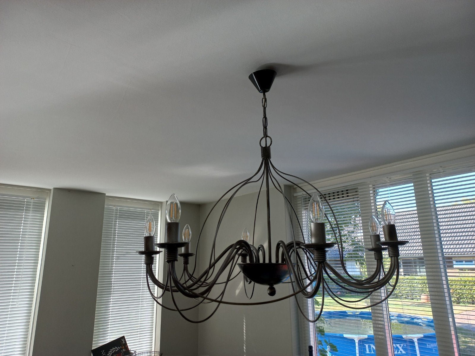Drie elegante Zwarte Kroonluchters en spiegel, Huis en Inrichting, Lampen | Hanglampen, Zo goed als nieuw, 75 cm of meer, Metaal