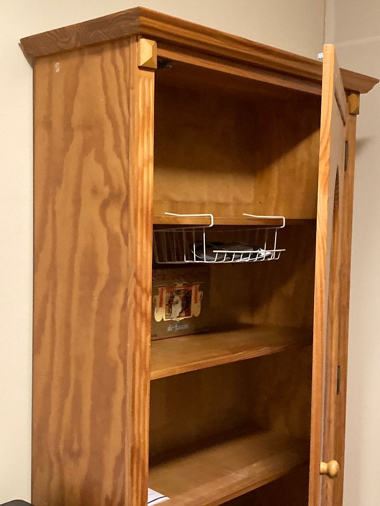 Grenenhouten kast, Ophalen, Gebruikt, Met deur(en), 50 tot 100 cm