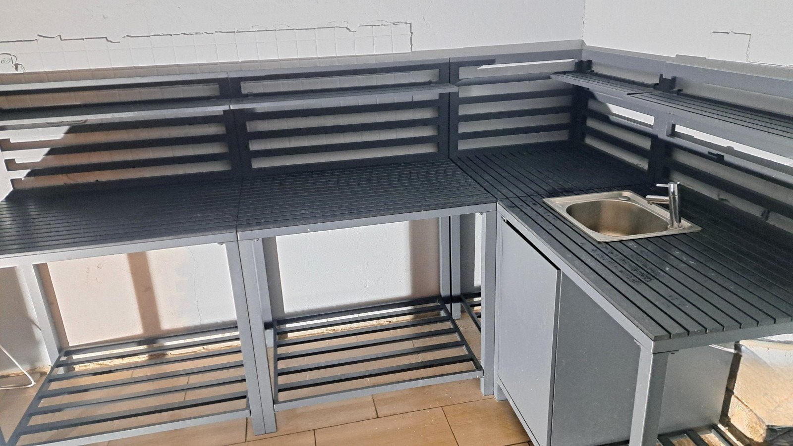 Aluminium buitenkeuken met spoelbak, Tuin en Terras, Ophalen, Portol, Zo goed als nieuw, Vrijstaand