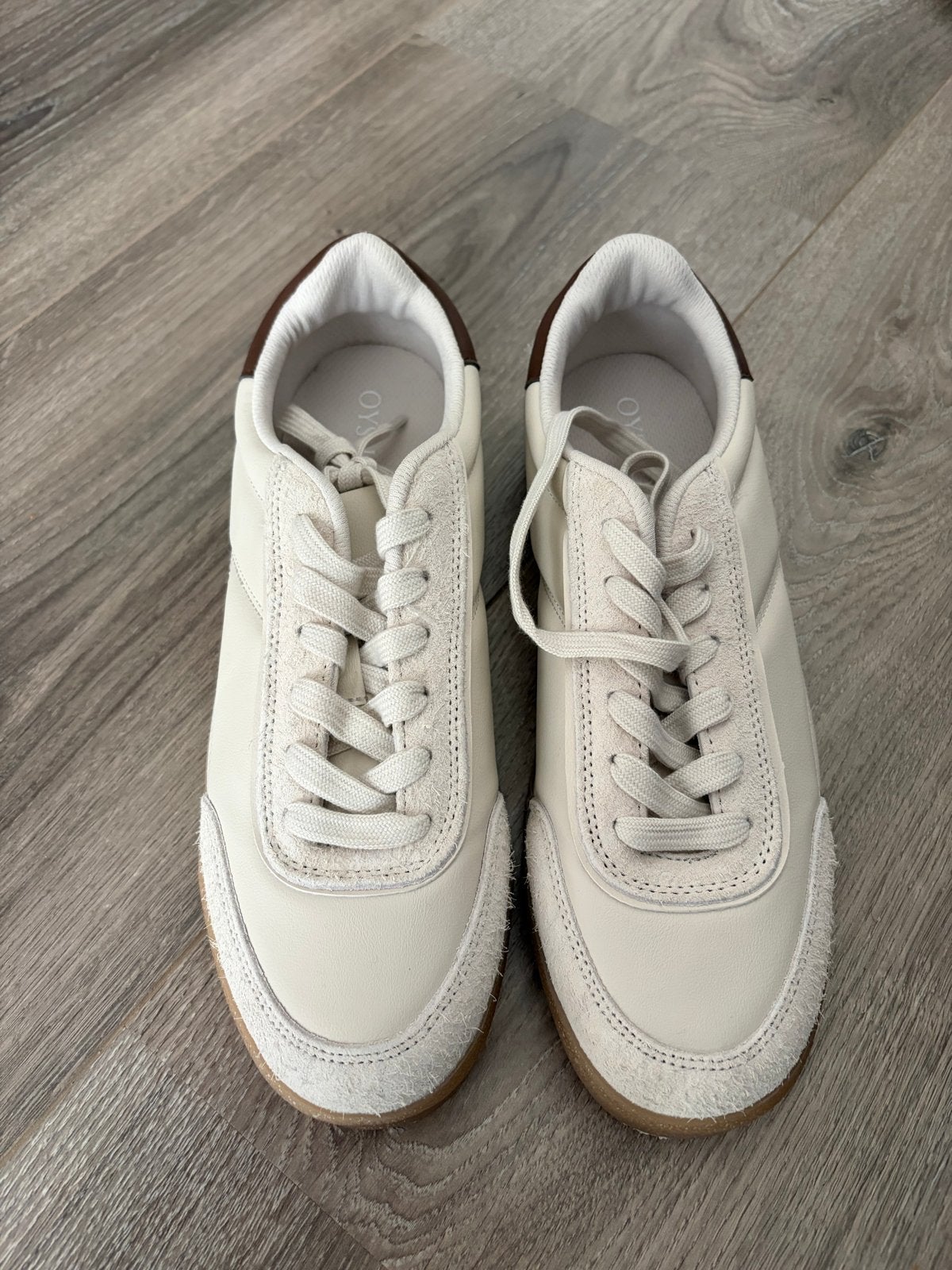 Oysho sneakers maat 40- fully new, Kleding | Dames, Ophalen of Verzenden, Zo goed als nieuw, Wit, Sneakers of Gympen