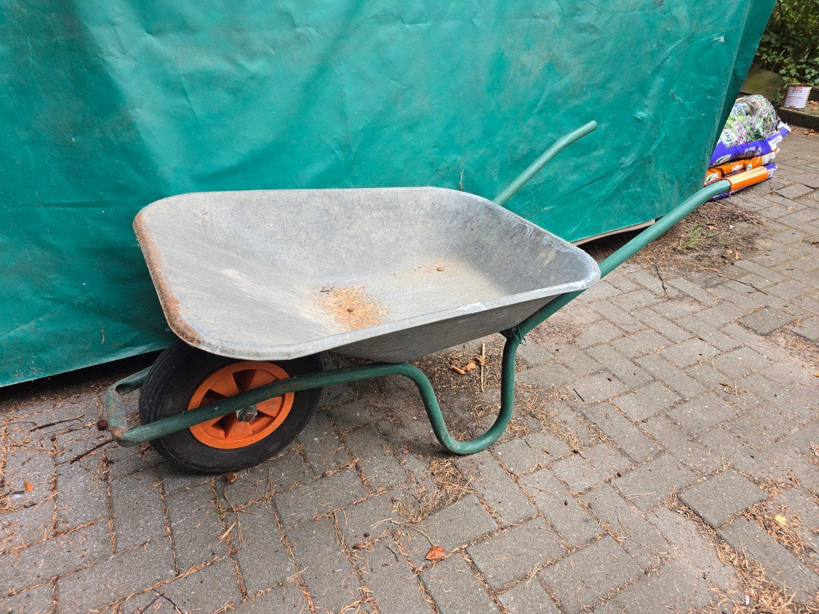 Stevige kruiwagen voor tuin en bouw, Ophalen of Verzenden, Gebruikt, Handmatig, Eenwielig